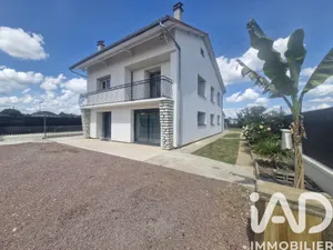 House in Sainte-Verge (79100)