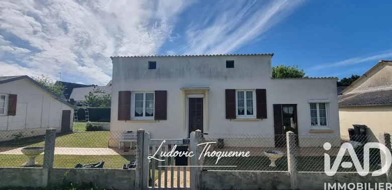 Maison 3 pièces 61 m² · à Port-en-Bessin-Huppain · 61 m² · 165 000 €