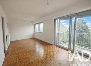 Studio à Viry-Châtillon (91170)