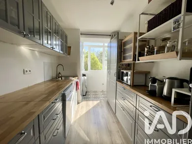 Apartment in Aix-en-Provence (13100)