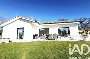Maison à Saint-Martin-de-Hinx (40390)