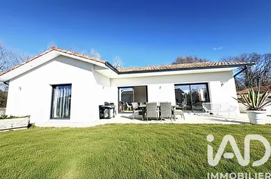 Maison à Saint-Martin-de-Hinx (40390)