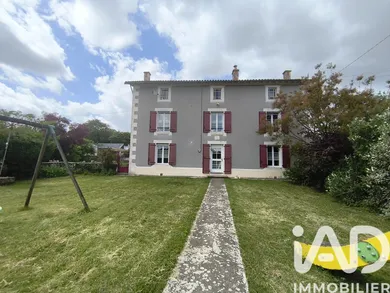 Park home in Bougon (79800)