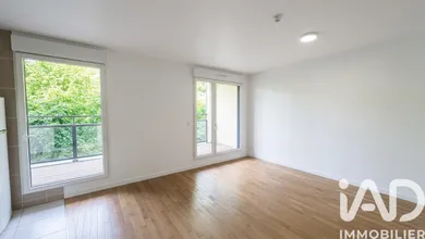 Apartment in Sceaux (92330)