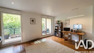 Apartment in Sceaux (92330)