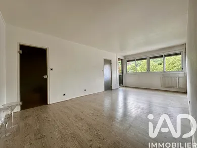 Apartment in Saint-Pierre-lès-Elbeuf (76320)