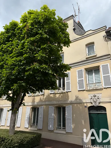 Apartment in L'Isle-Adam (95290)