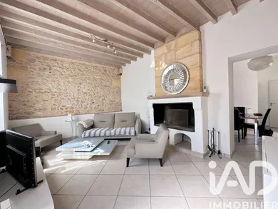 Townhouse in Saint-Médard-d'Eyrans (33650)