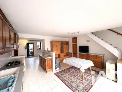 Maison de village à Aynac (46120)