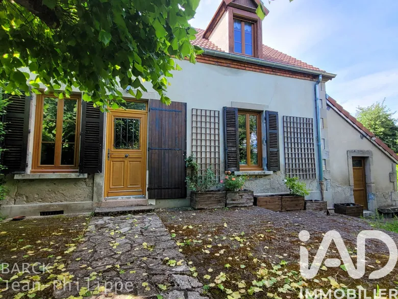 Maison 6 pièces 145 m² · à Durdat-Larequille · 144,5 m² · 165 000 €