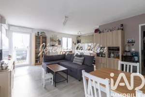 Apartment in Osny (95520)