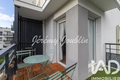 Apartment in Osny (95520)