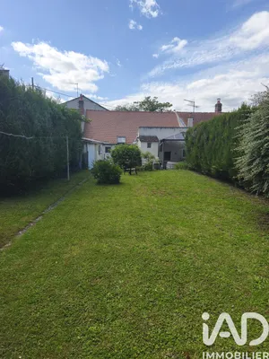 Townhouse in Bray-sur-Seine (77480)
