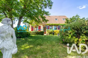 Maison traditionnelle à Amilly (45200)