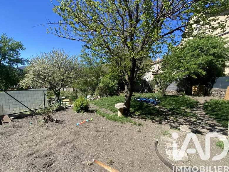 Maison 10 pièces 226 m² · à Avèze · 226 m² · 210 000 €
