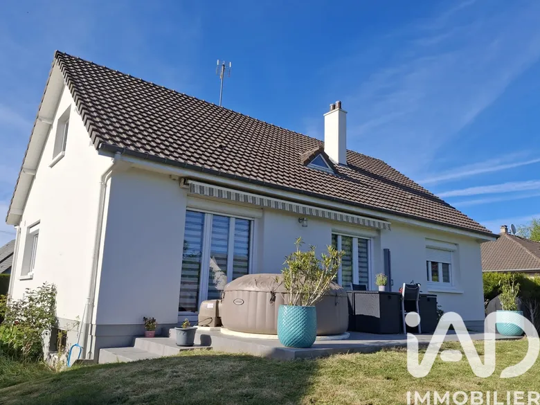 Maison 6 pièces 140 m² · à Le Neubourg · 140 m² · 289 900 €