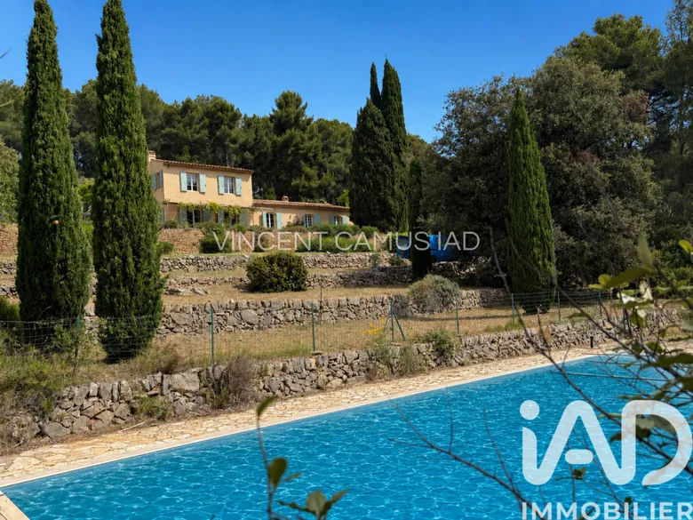 Maison 7 pièces 157 m² · à Sanary-sur-Mer · 157 m² · 1 395 000 €