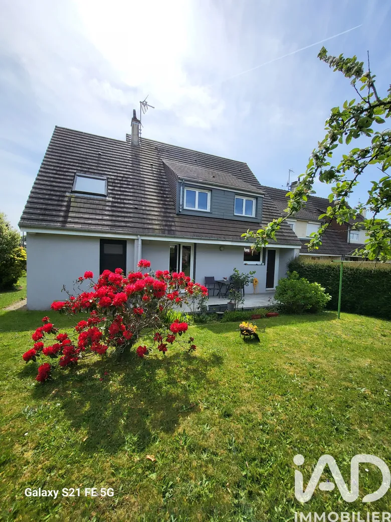 Maison 5 pièces 141 m² · à Saint-Lô · 140,9 m² · 210 000 €