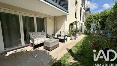 Apartment in La Ville-du-Bois (91620)