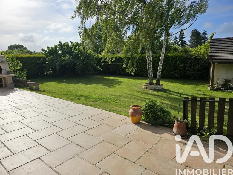 Maison 6 pièces 136 m² · à Parville · 136 m² · 255 000 €