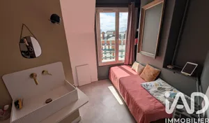 Apartment in Paris (75016)