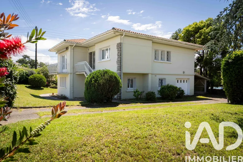 Maison 8 pièces 200 m² · à Anglet · 200 m² · 895 000 €