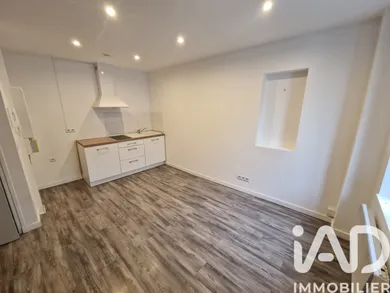 Duplex in Le Pin (77181)
