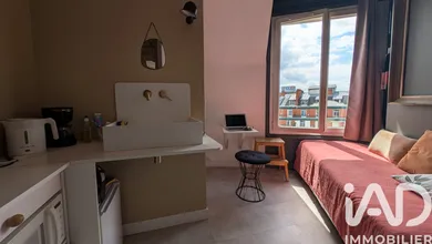 Apartment in Paris (75016)