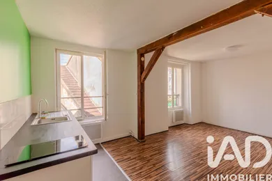 Apartment in Avon (77210)