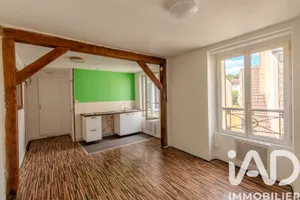 Apartment in Avon (77210)