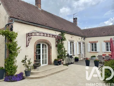 Maison de campagne à Armeau (89500)