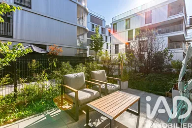 Apartment in Asnières-sur-Seine (92600)