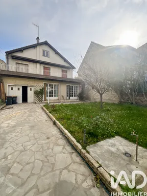 House in Sucy-en-Brie (94370)