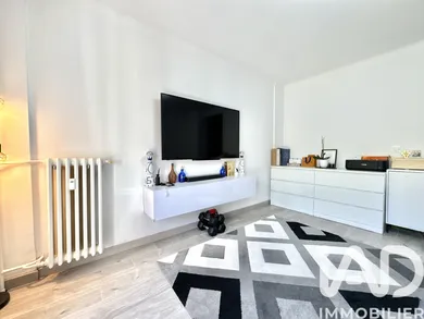 Apartment in Menton (06500)