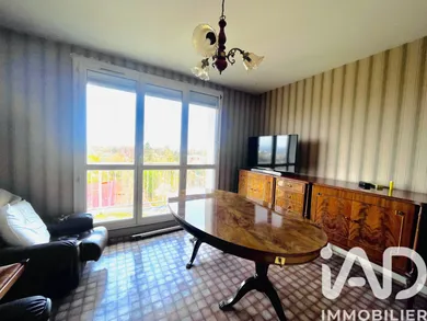 Apartment in Troyes (10000)