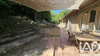 Mas à Vénéjan (30200)