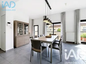 Appartement à Saint-Julien-en-Genevois (74160)