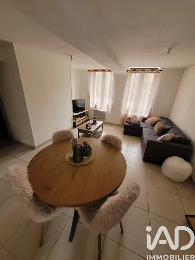 Apartment in Guise (02120)
