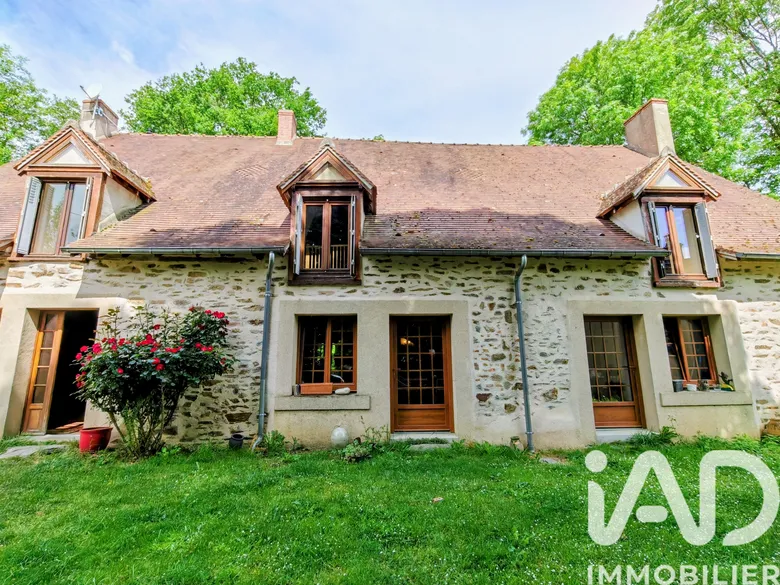 Maison 11 pièces 270 m² · à Saint-Palais · 270 m² · 273 000 €