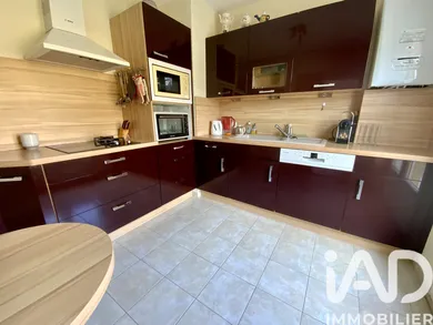 Apartment in Sens (89100)