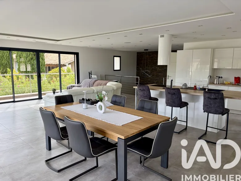 Maison 3 pièces 135 m² · à Cogolin · 135 m² · 850 000 €