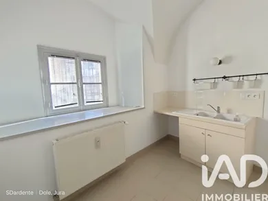 Apartment in Dole (39100)