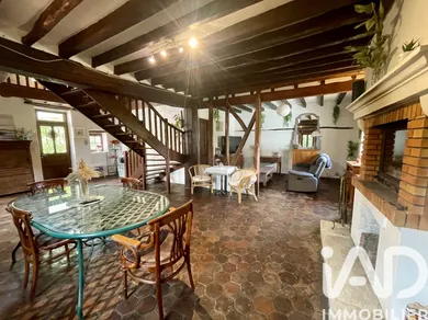 House in Villeneuve-sur-Yonne (89500)
