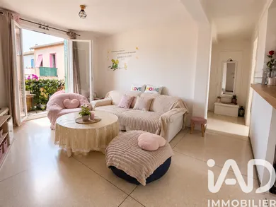 Apartment in Saint-Tropez (83990)