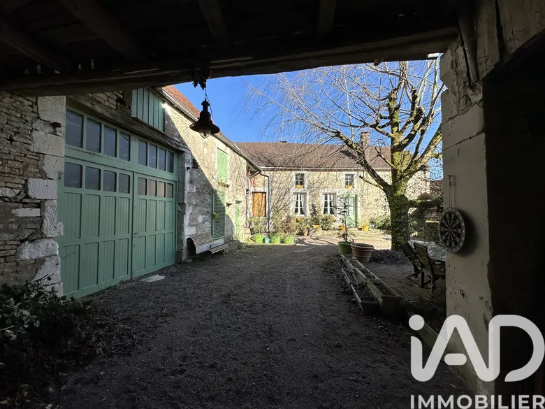 Maison 4 pièces 102 m² · à Villon · 102 m² · 115 000 €