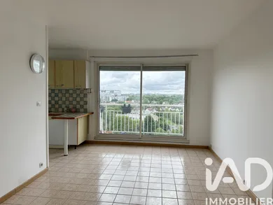 Apartment in Fresnes (94260)