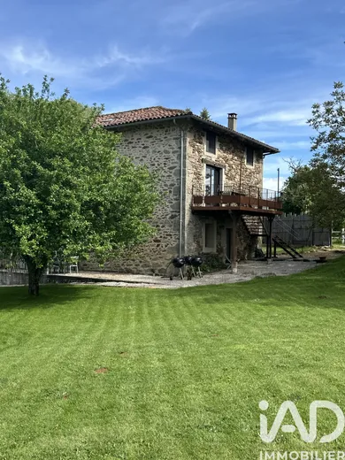 Domain in Montet-et-Bouxal (46210)