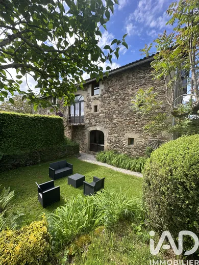 Domain in Montet-et-Bouxal (46210)