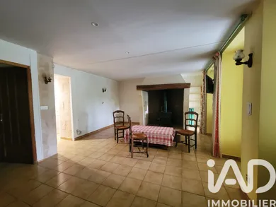Townhouse in Saintes (17100)