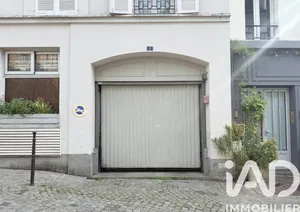 Parking à Paris (75020)